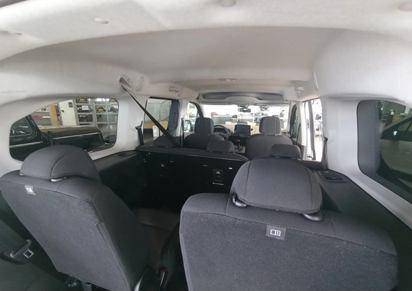 Toyota Proace City Verso cena 106900 przebieg: 25658, rok produkcji 2022 z Bełchatów małe 67